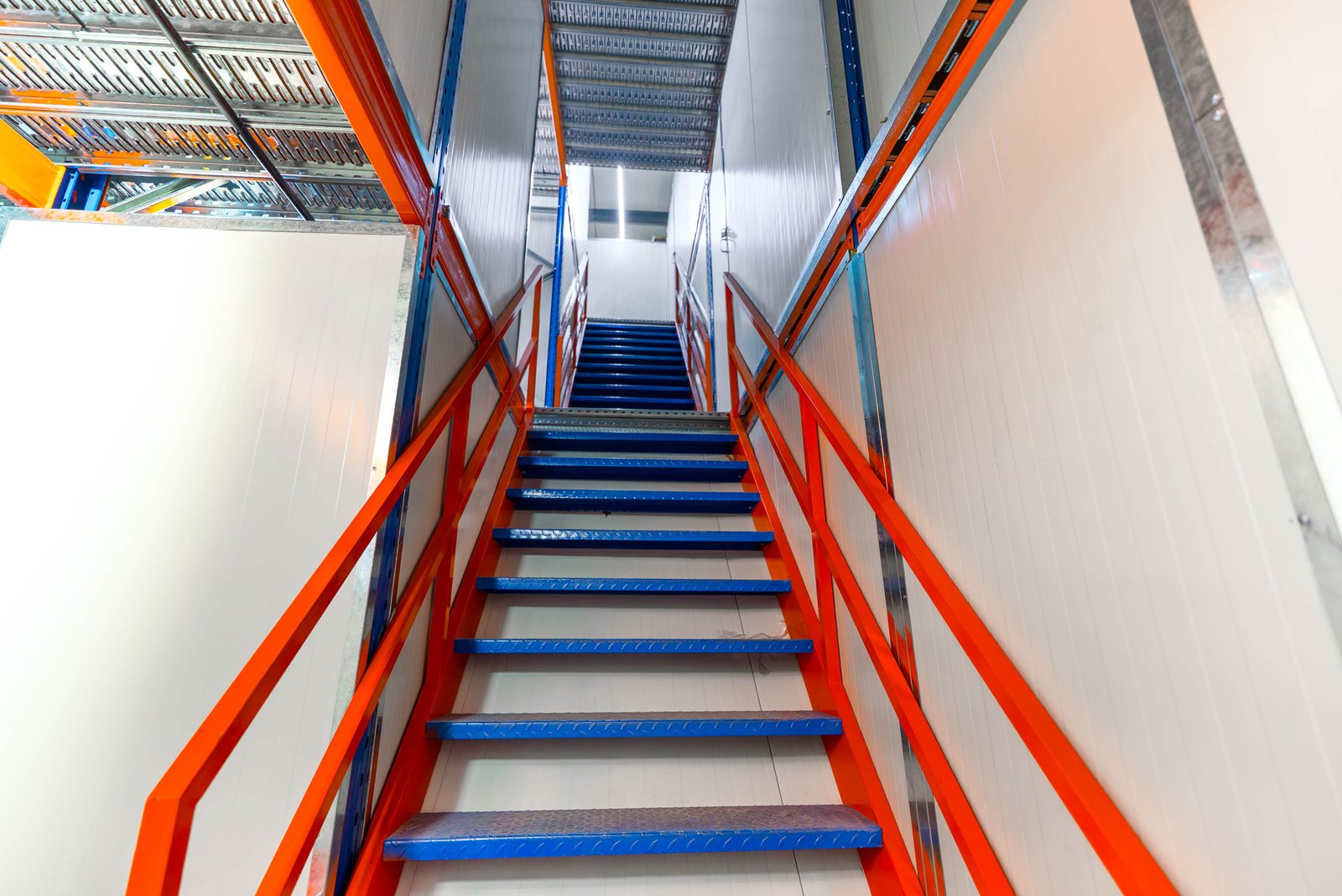 secure-self-storage-in-dubai